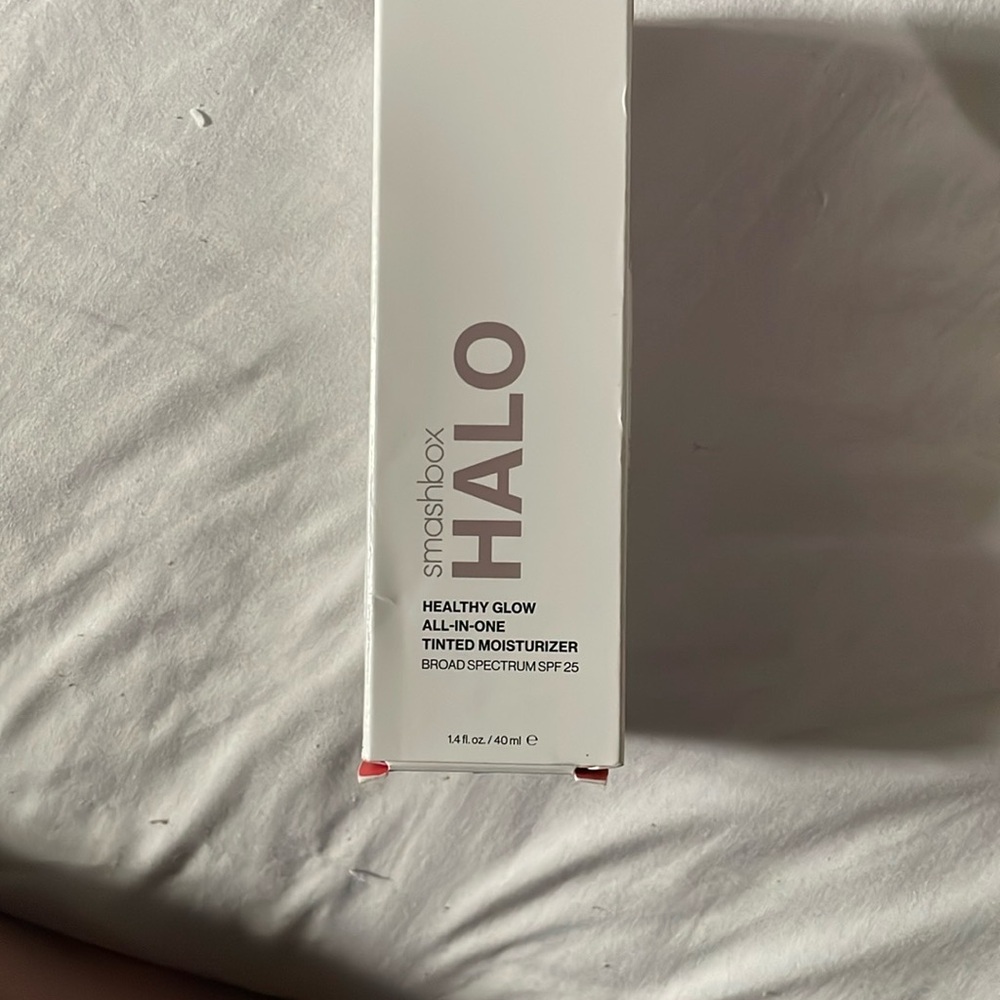 Smashbox Halo Tinted Moisturizer